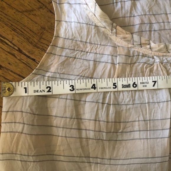 Women's Moda International Sleeveless Silk Camisole Top / Tank  / Shell Size S - Picture 5 of 10